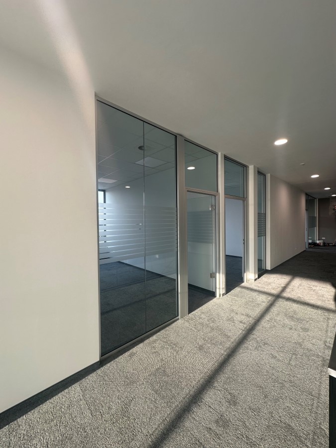 Bürogebäude/Hallenausbau Düren
